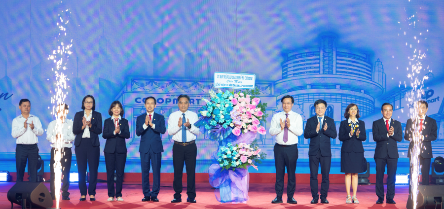 saigon-coop-ky-niem-30-nam-1