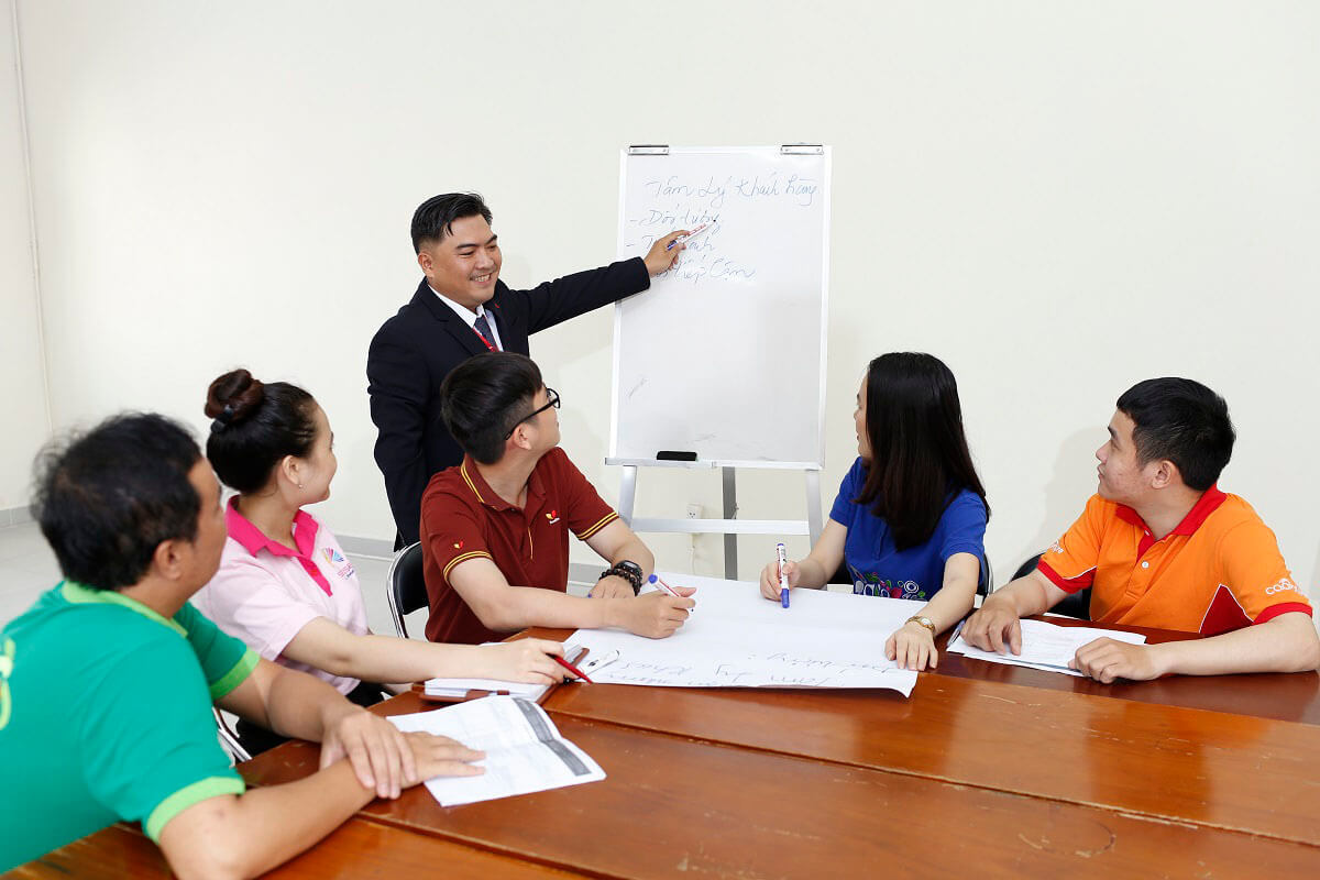 dao-tao-ngan-han-saigon-coop